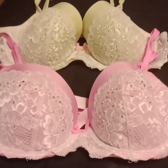 - VS Demi Bra Bundle - Picture 2 of 9
